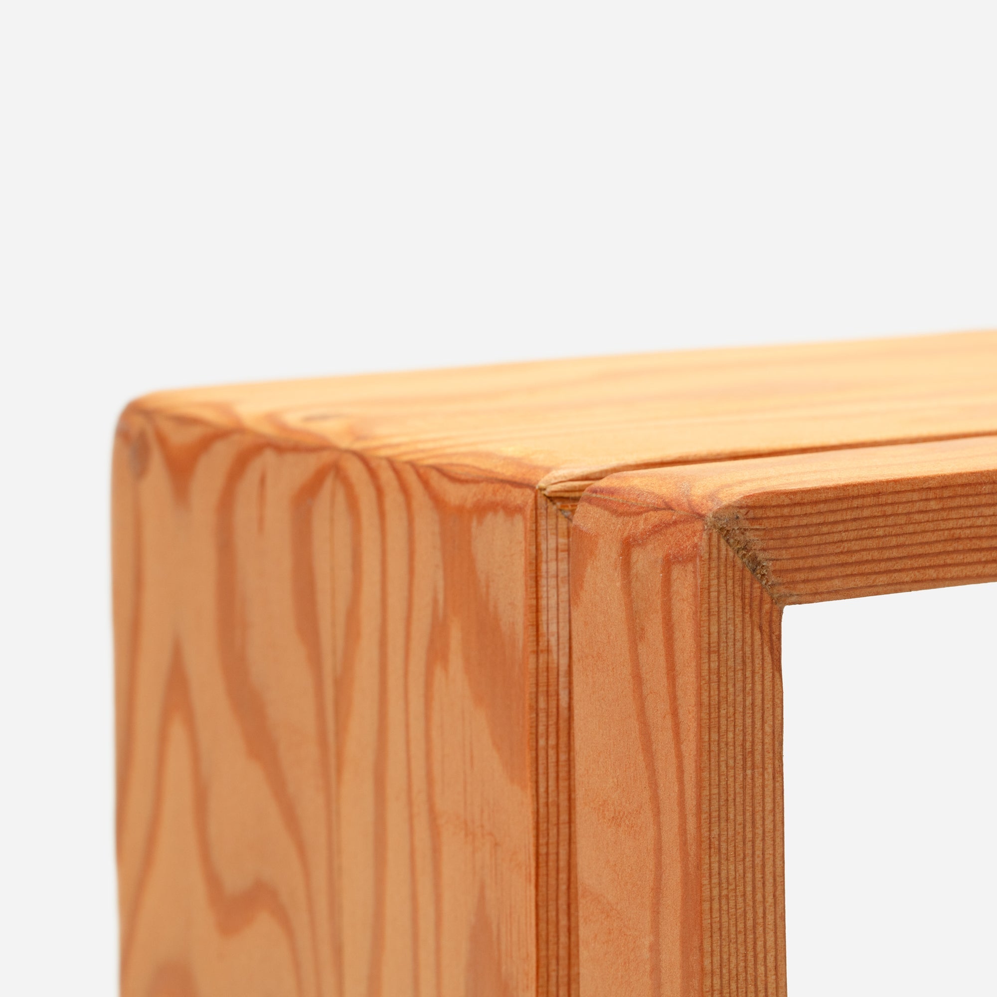 overLAP laptop table - Planet Store 123