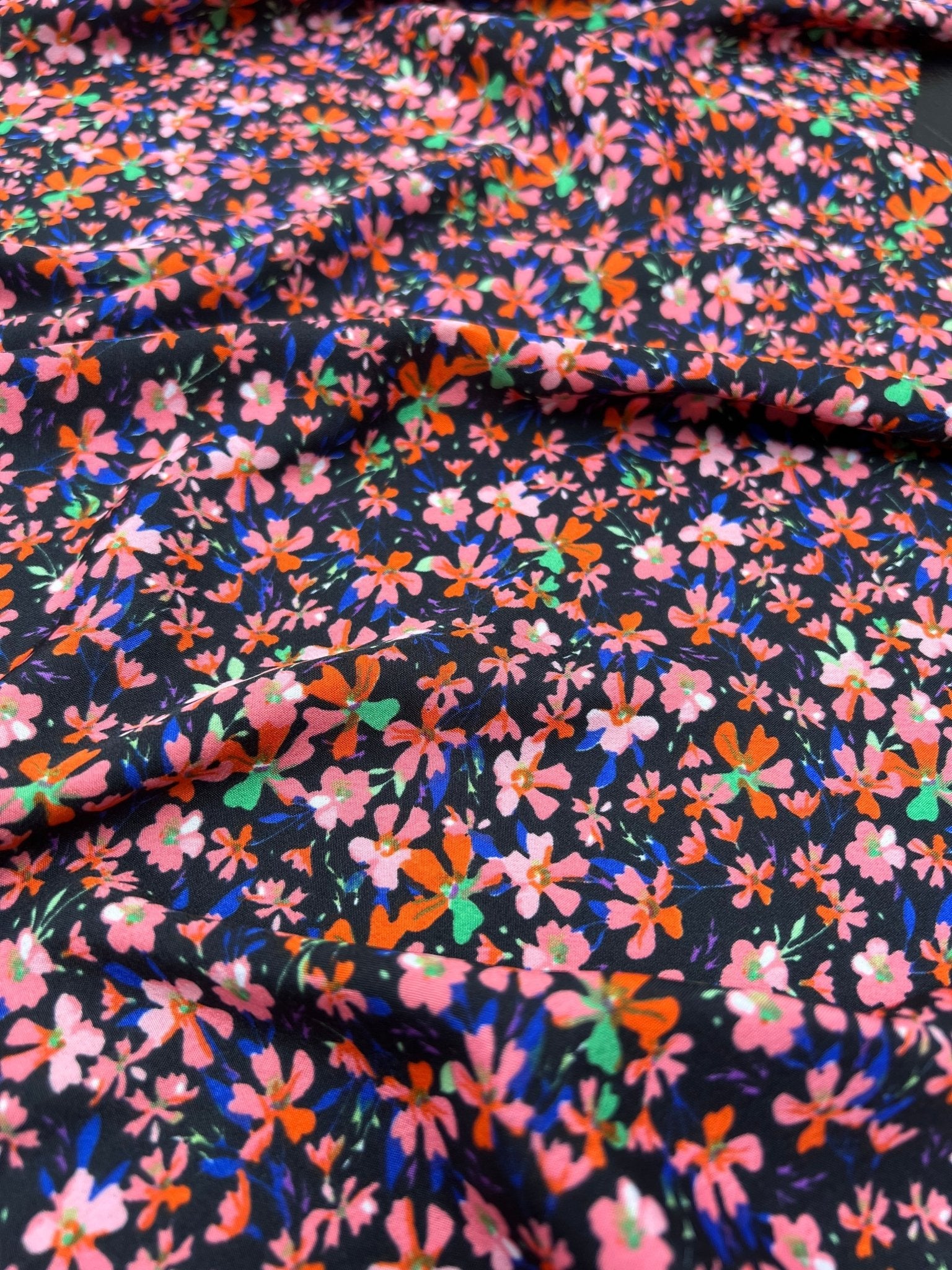 Printed Polyester Print - P - C - 393 - Planet Store 123